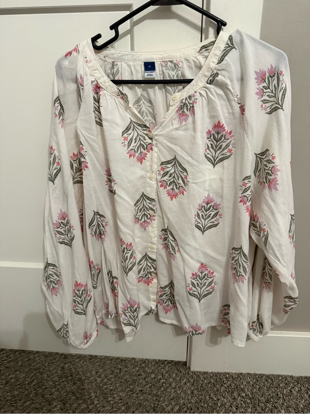 Womenβs Floral Button-Front Blouse - White with Pink Flowers